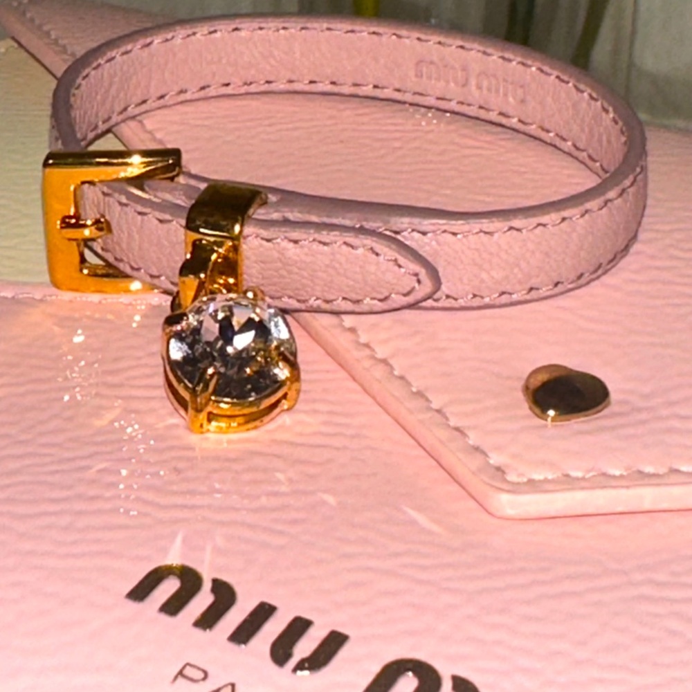 miu miu Madras Leather Bracelet pink calf leather & miu miu envelope perfumes